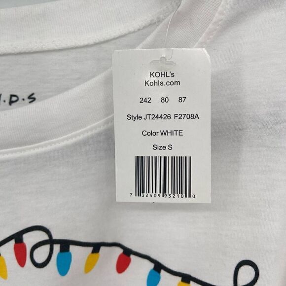 Friends Long Sleeve Christmas Tee Shirt White Small NWT - Picture 5 of 5